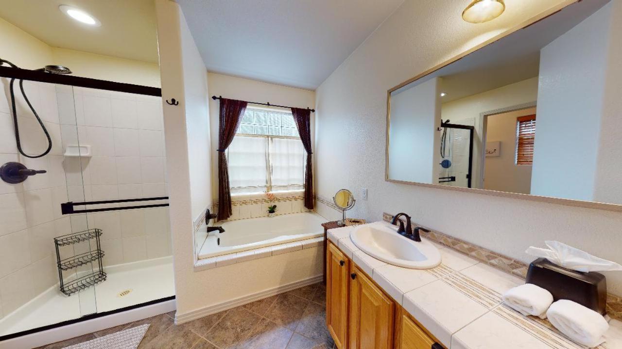 120 Winding Meadow By Vacation Rentals For You Monument Exterior foto